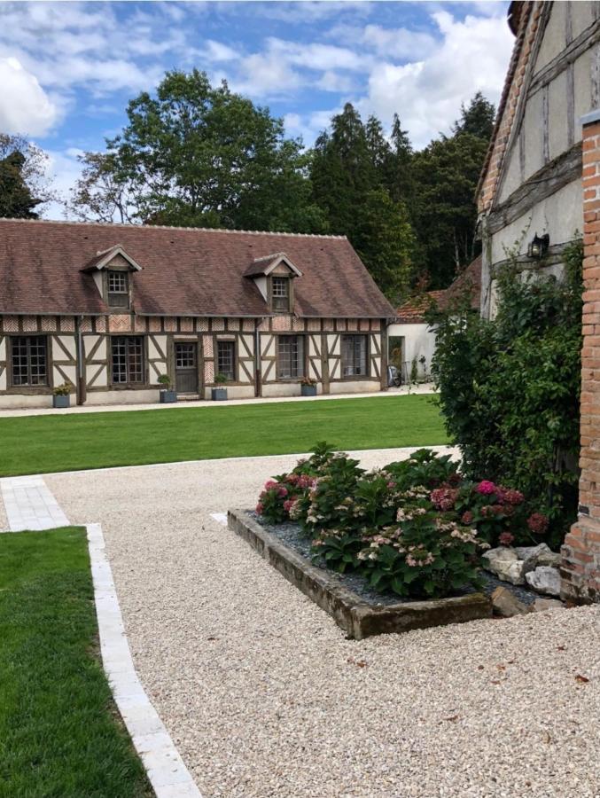 Le Pigeonnier De La Farge (Adults Only) Acomodação com café da manhã Chaumont-sur-Tharonne Exterior foto