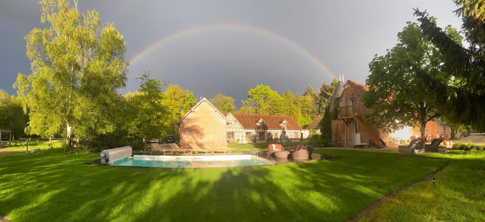 Le Pigeonnier De La Farge (Adults Only) Acomodação com café da manhã Chaumont-sur-Tharonne Exterior foto